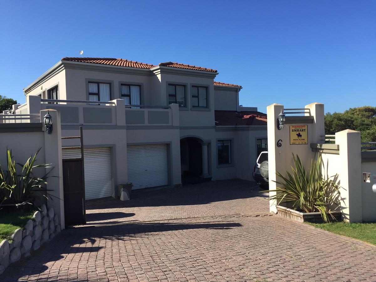 Pearl Oyster Guesthouse St Francis Bay Bagian luar foto